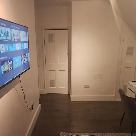 Flat With Work Station, Monitor, Smart Tv & Netflix Apartamento Londres Exterior foto