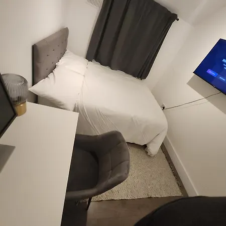 Flat With Work Station, Monitor, Smart Tv & Netflix Apartamento Londres Exterior foto