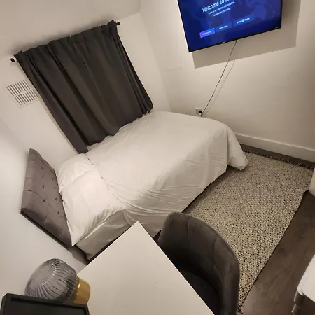 Flat With Work Station, Monitor, Smart Tv & Netflix Apartamento Londres Exterior foto