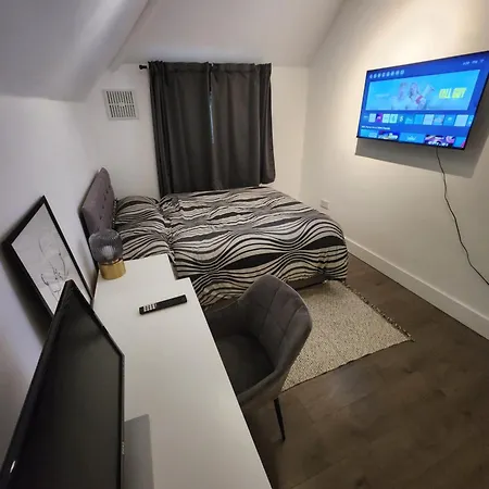 Flat With Work Station, Monitor, Smart Tv & Netflix Apartamento Londres Exterior foto