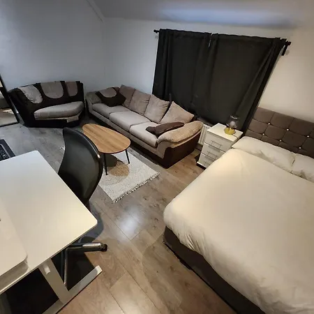 Flat With Work Station, Monitor, Smart Tv & Netflix Apartamento Londres Exterior foto