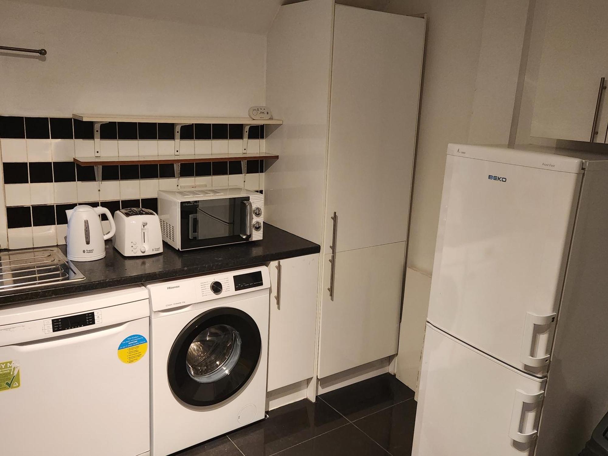 Flat With Work Station, Monitor, Smart Tv & Netflix Apartamento *