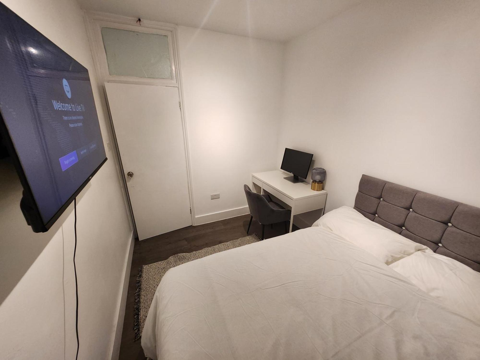 Flat With Work Station, Monitor, Smart Tv & Netflix Apartamento *